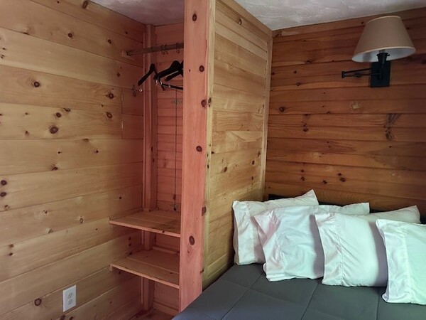 Bear Cub Cove Photo 2